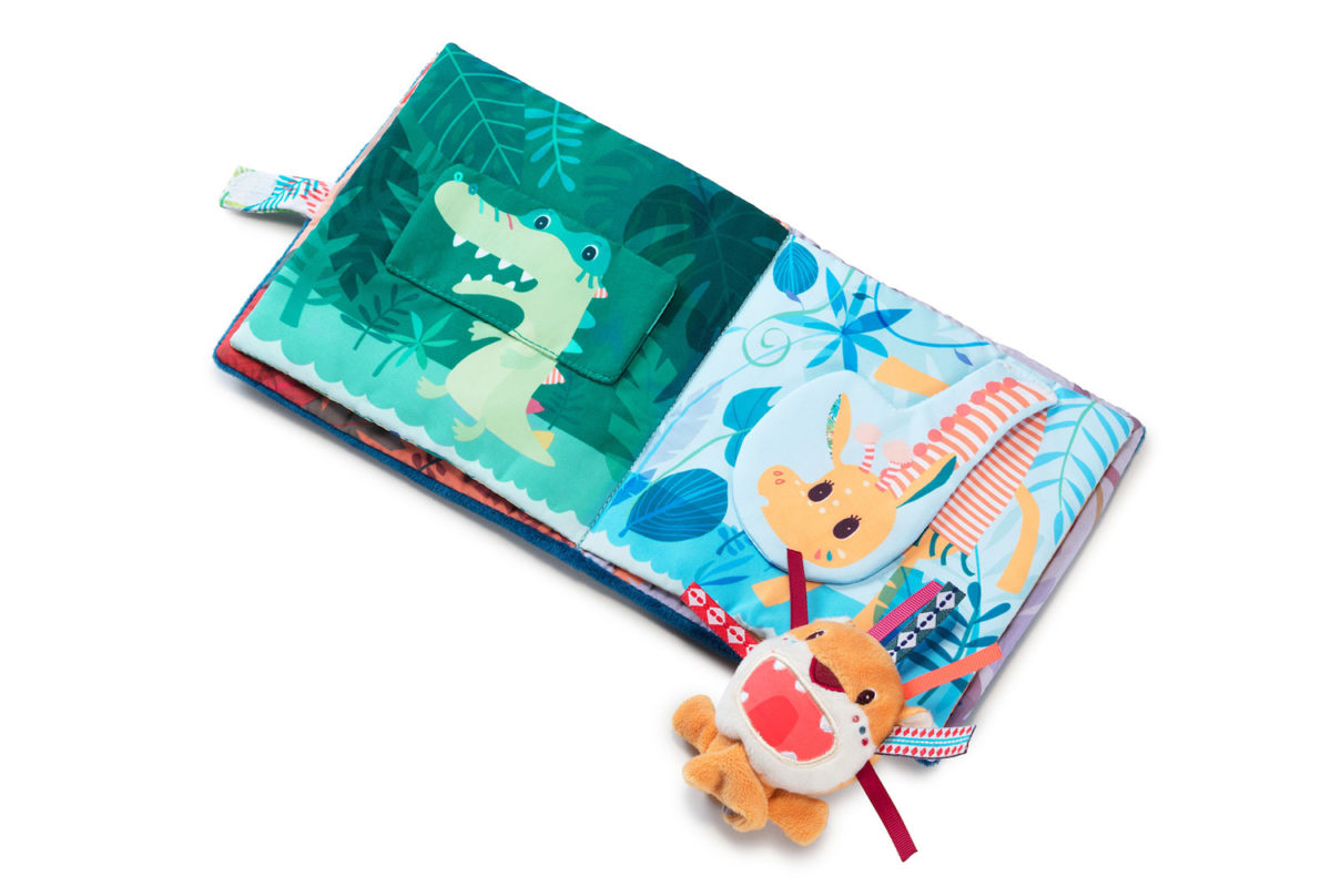 83081_livre_jack_rugit_v2_ouvert_clap_ferme_page4-5_HD—copia